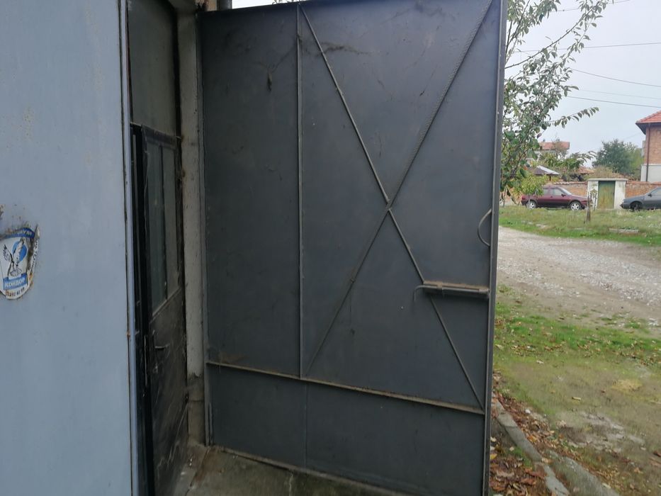 Гаражна врата 240/360