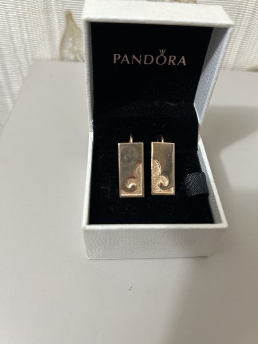 Продам Золотые серьги