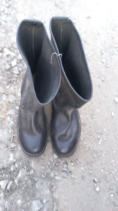 Резиновые сапоги