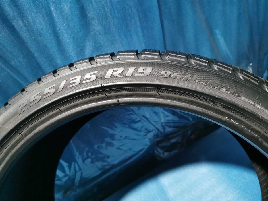 225/40/19 - 255/35/19 pirelli m+s 4 buc