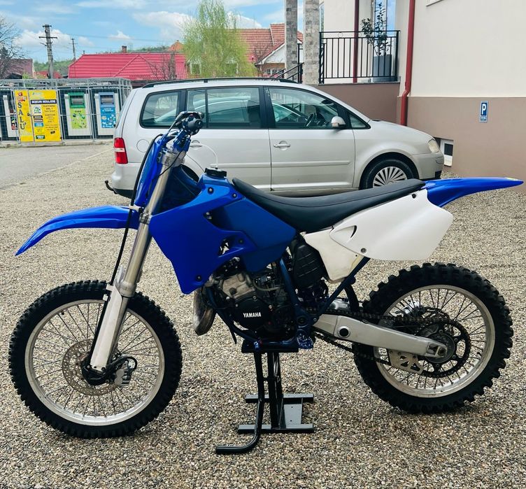 Yamaha yz 125 2t ( cross enduro moto)