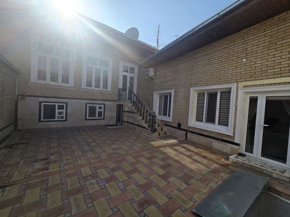 Срочно продаётся дом на земле площадью 1,7соток