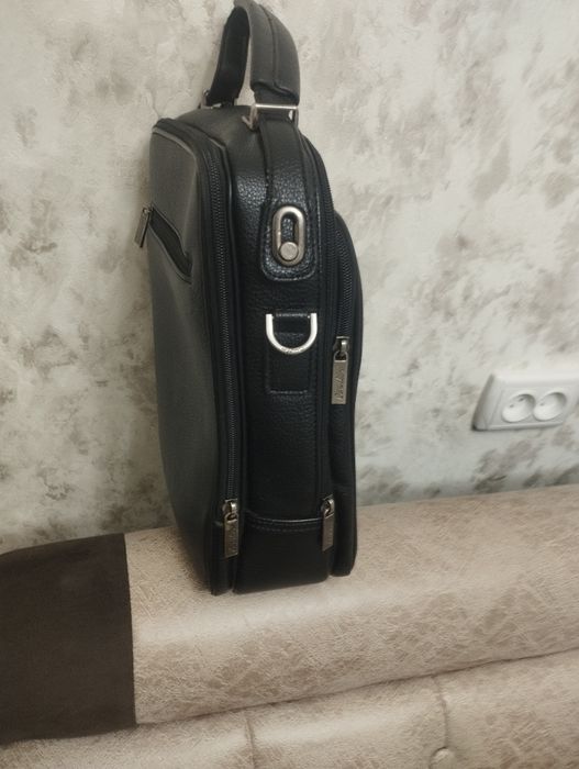 Продается мужские сумки