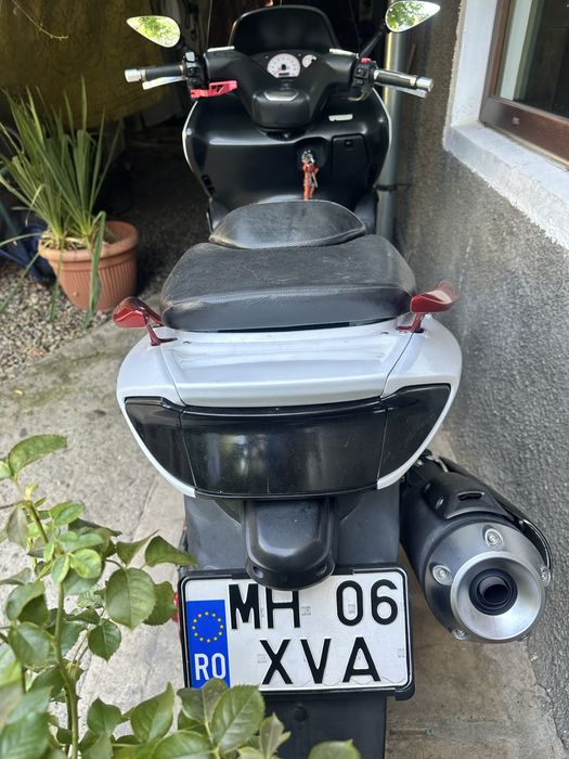 Yamaha t max scuter