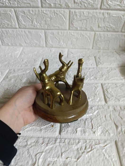 Статуетка бронзови слончета за късмет