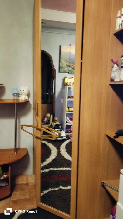 Продам шкаф угловой.