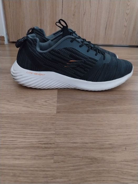 Adidasi originali Skechers nr.43