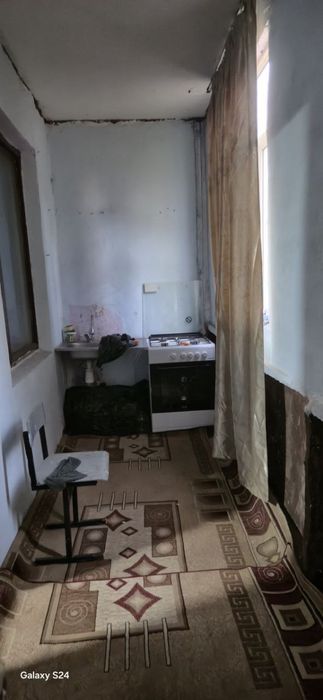 Сдается 1 переделанная в 2 х комнатную квартира Юнусабаде 12