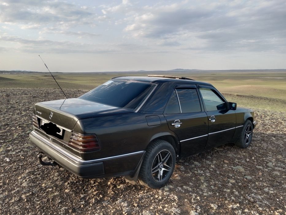 Мерседес  w124 e260