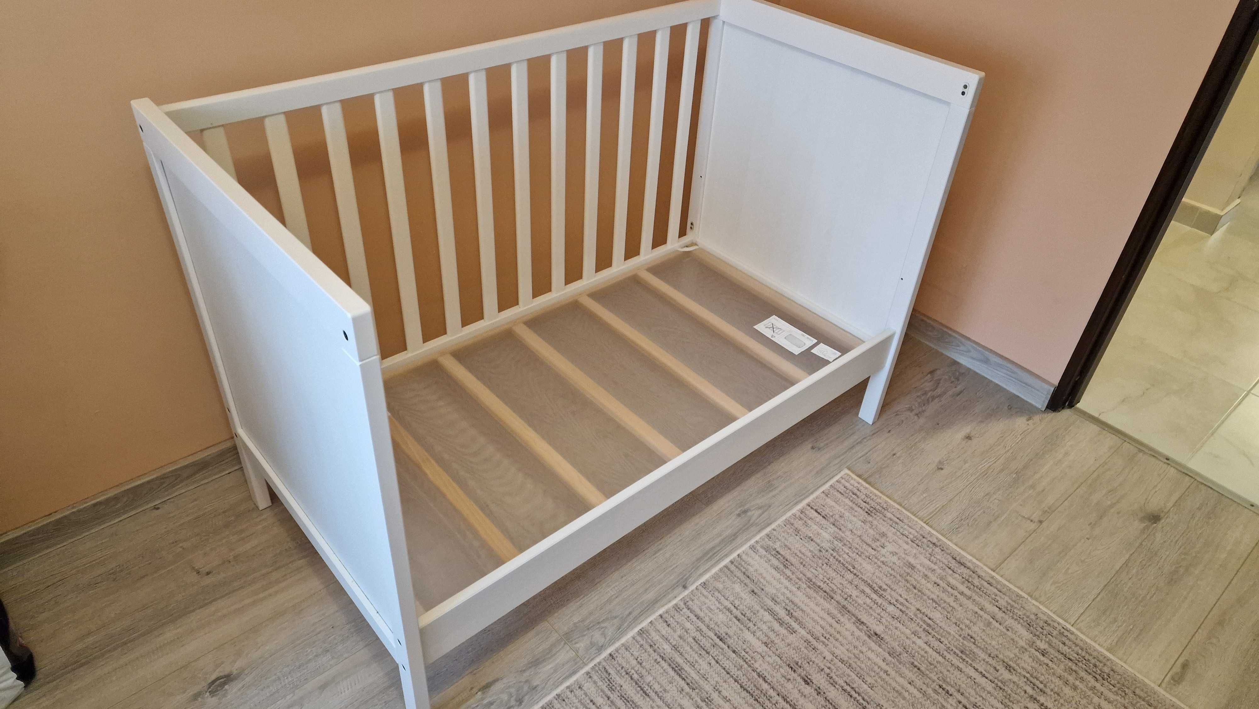 Patut bebe/copil IKEA si saltea spuma standarde ridicate de siguranta