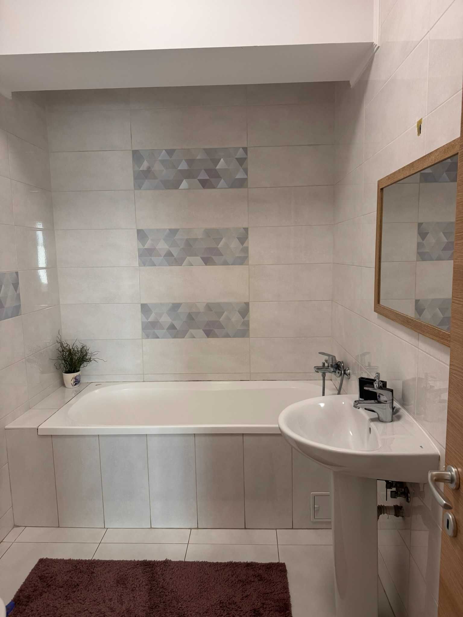 Apartament 2 camere decomandat – mobilat și utilat complet |