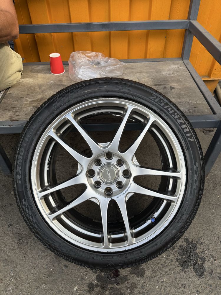 Продам диски 215/45/17