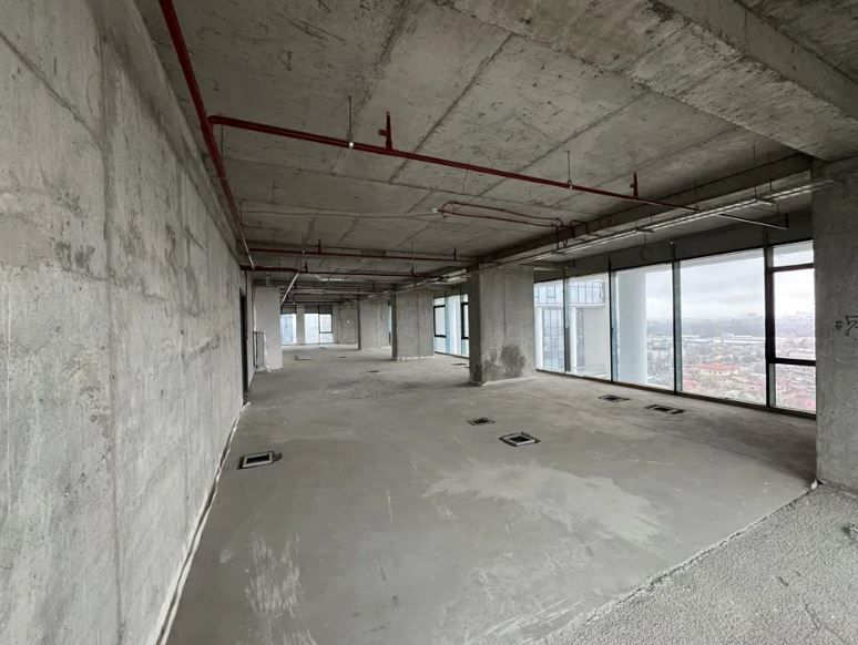 Аренда офиса на Ойбеке. Гостиница Россия. 1840 м²