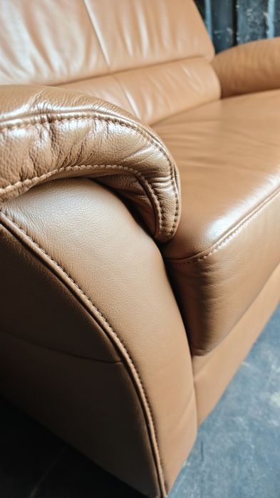 Диван от естествена кожа