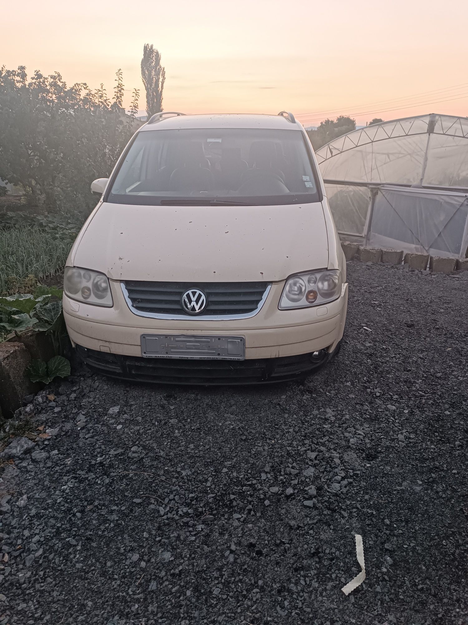 Фарове за VW Touran 1.9