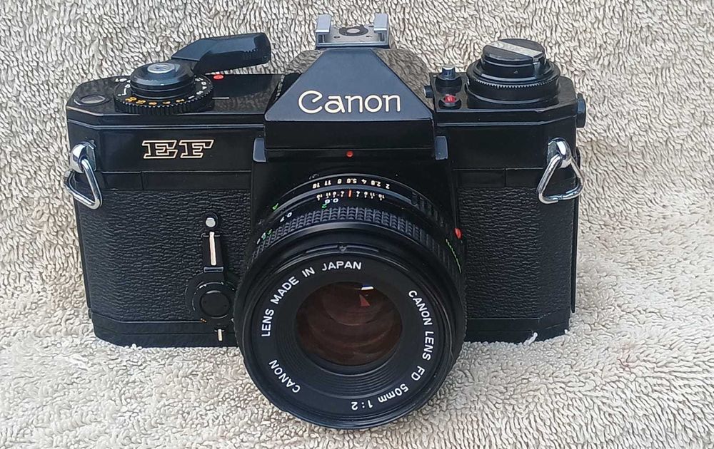 Aparat foto Canon EF