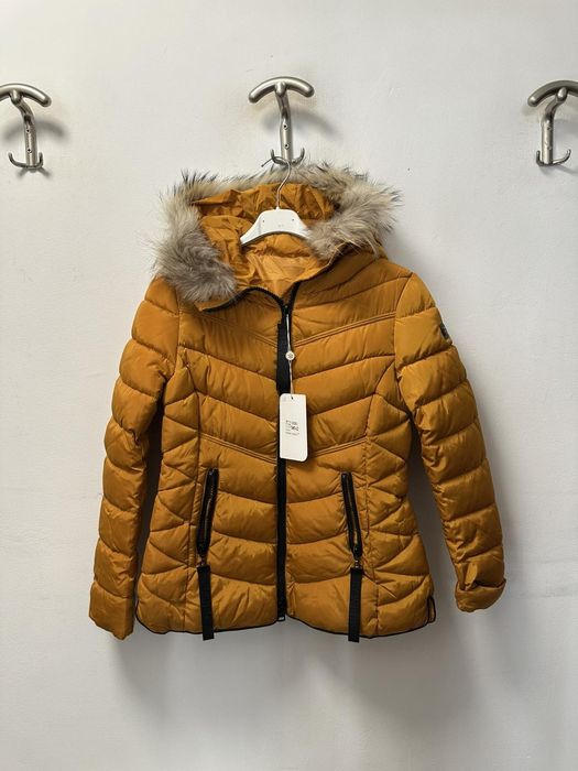 _ЛИКВИДАЦИЯ Дамско яке с несваляща качулка. Moda Piu Anna