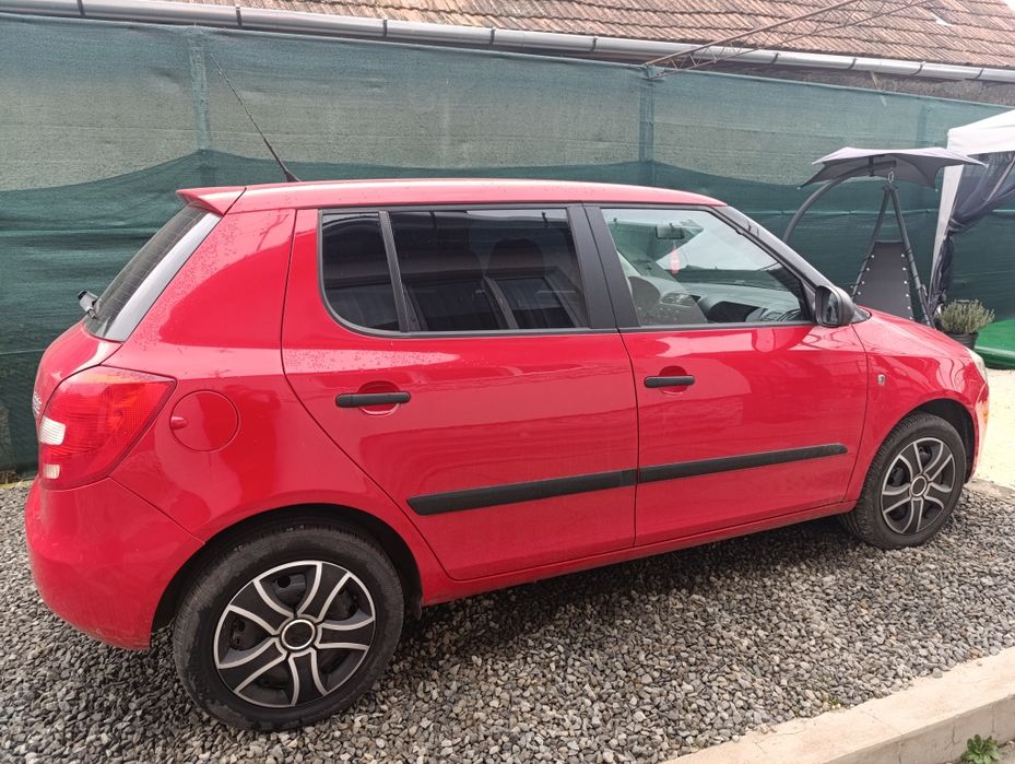 Vând Skoda Fabia