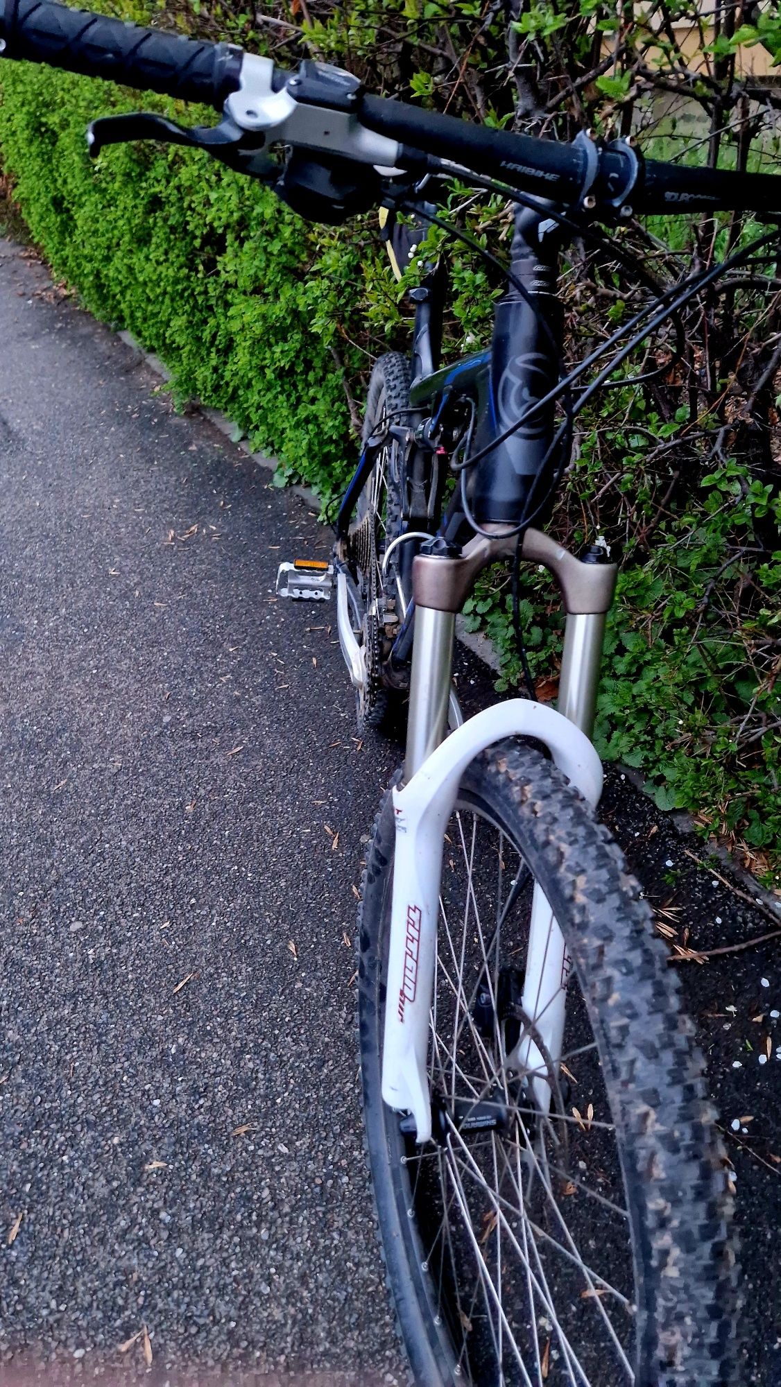 Vând bicicleta full suspension Ghost 26