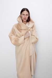 Palton Zara din stofa de lana