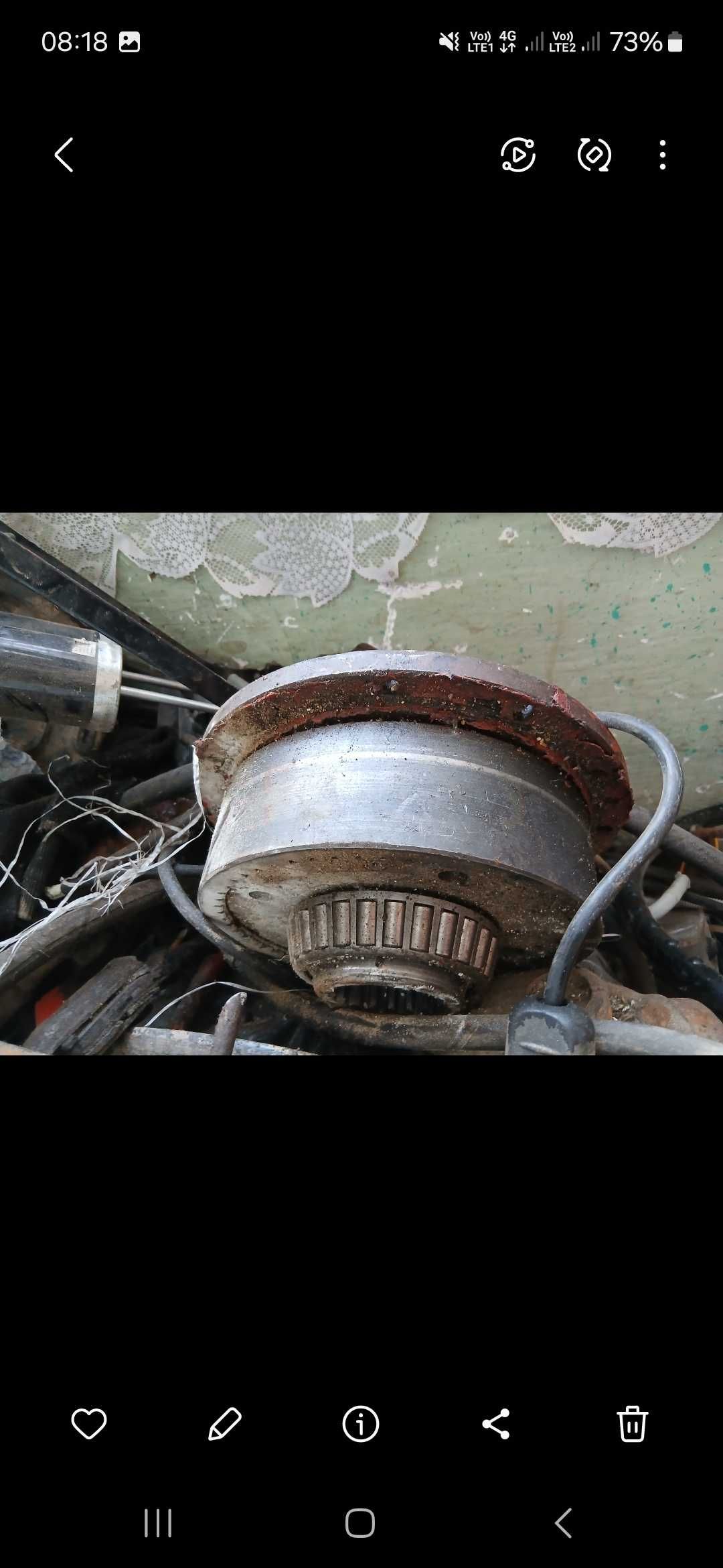 Vînd motoagricola 4x4 fără motor si cutia de viteză este basculabil