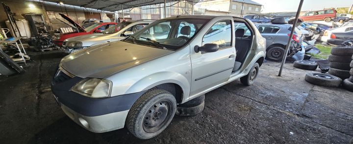 Capota motor /655 Dacia Logan prima generatie