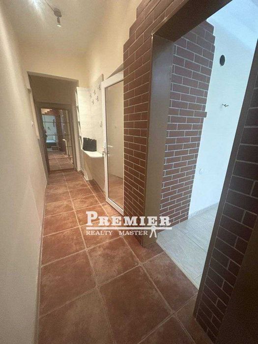 Продава се Двустаен апартамент в Бургас, Възраждане - 55 кв.м за 2364 €/кв.м - Снимка #4