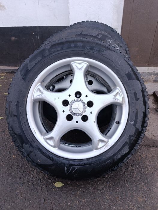 Продам литые диски с резиной