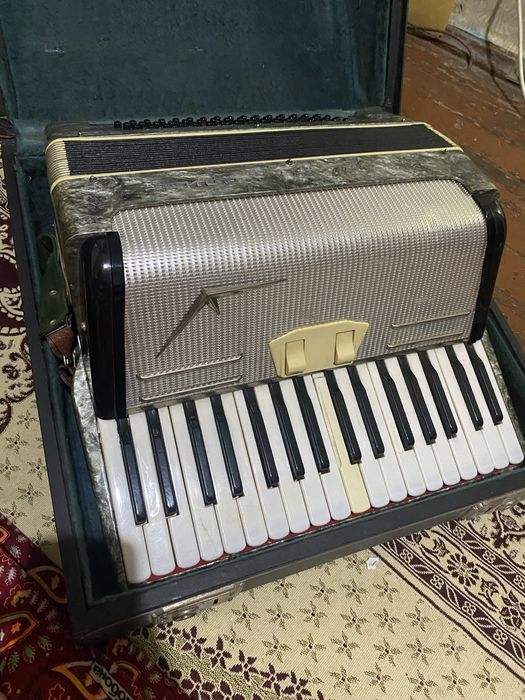 Продается Аккордеон Орион