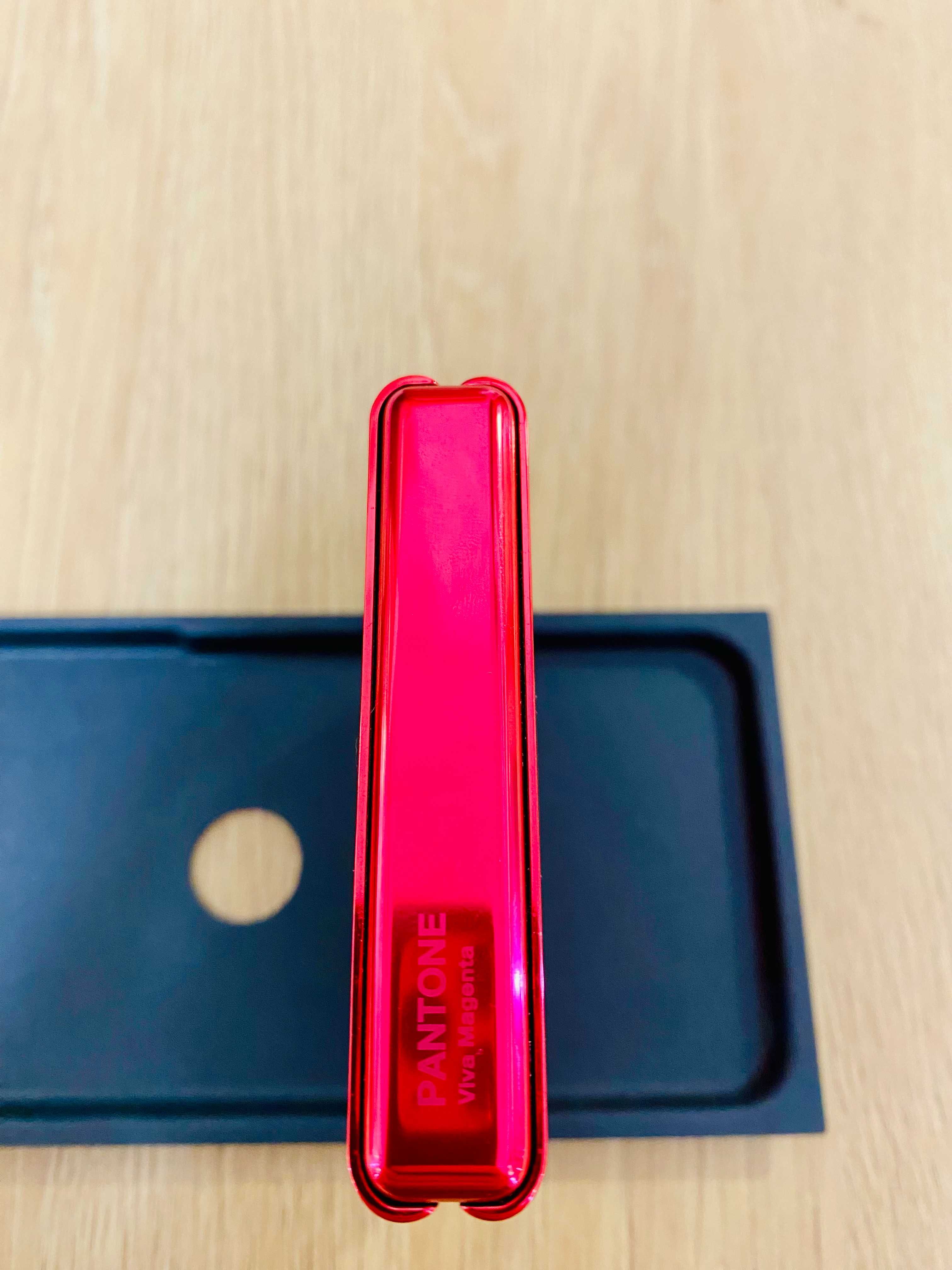НОВ !!! Motorola razr 40 Ultra, 256GB, 8GB RAM, 5G, Viva Magenta