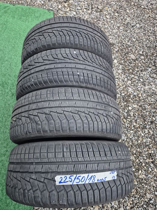 Vând cauciucuri 225/50/18 M+S set complet imp Germania