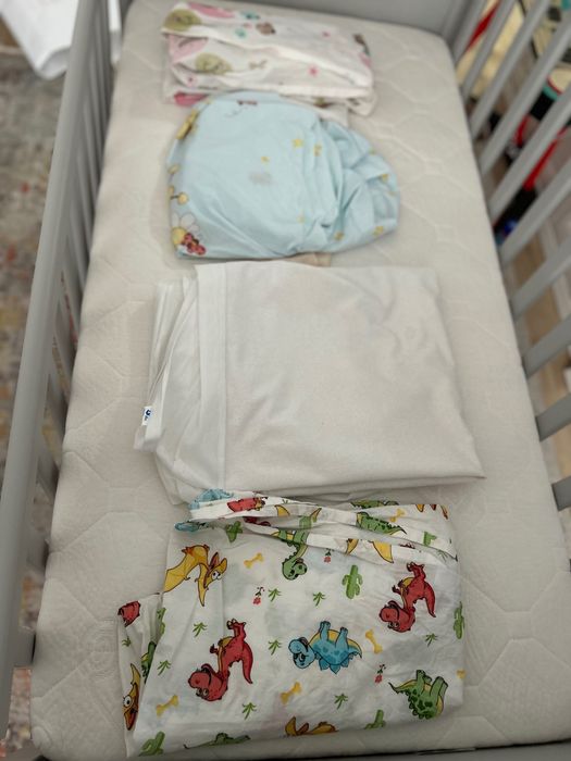 pătuț Ikea Sundvik gri+ saltea Jysk
