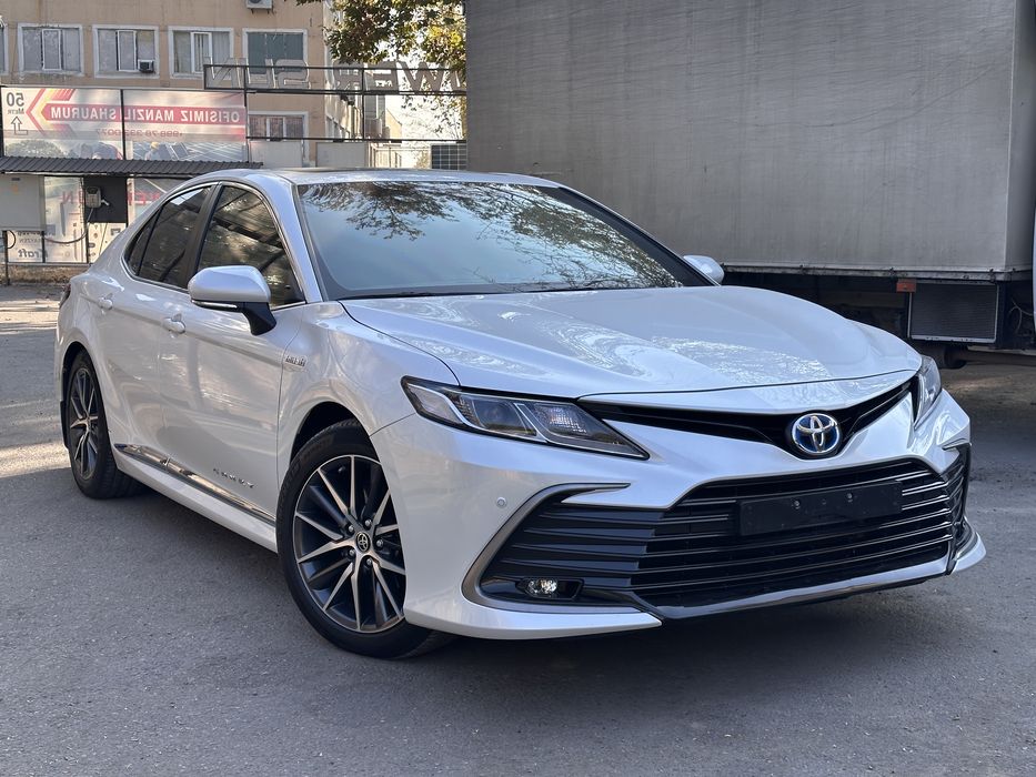Toyota Camryг Hybrid 2.5, 2022 год, 42500 км пробег, Салон Алькантара