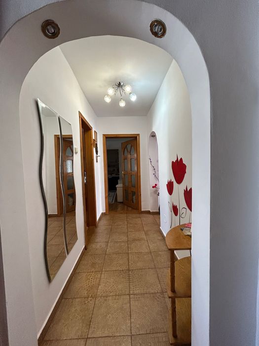 4 camere decomandat - zona de jos - Modern - se accepta credit