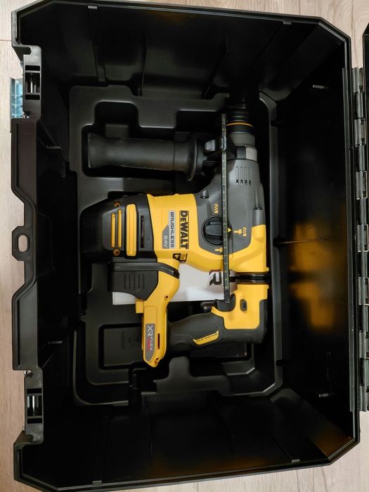 Dewalt DCH333 перфоратор