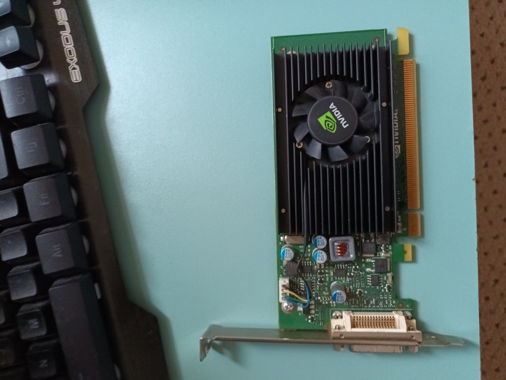 placă video NVIDIA NVS 315 1GB DDR3