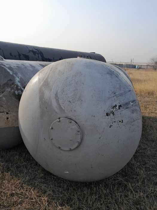 Эмалированные емкости бочки цистерны резервуары 8.5 кубов 1.60 диаметр