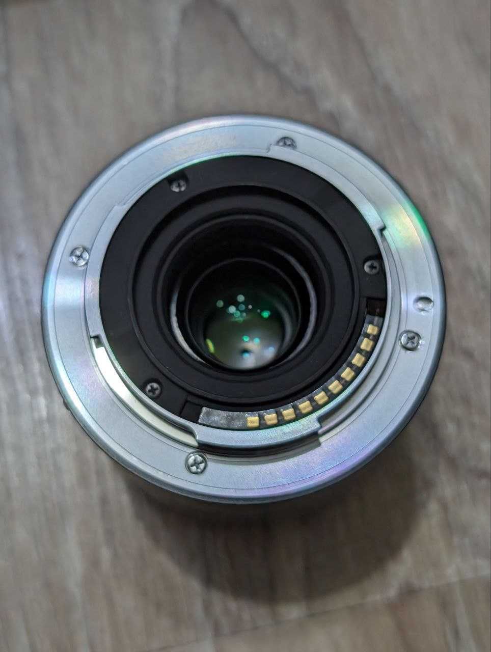 Продам камеру Sony Alpha A5000 с китовым объективом + SIGMA 19mm 1:2.8