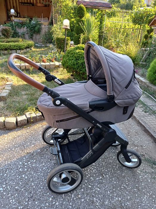 Бебешка количка Mutsy EVO