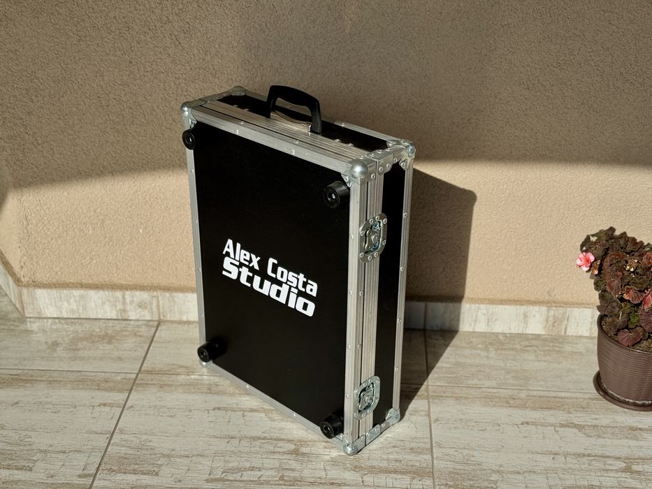 Mixer Allen Heath Zed 12FX + Flightcase