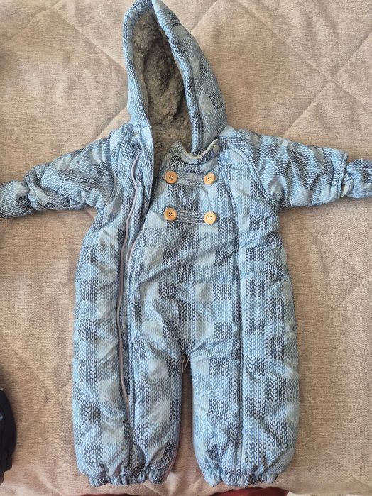 Продам детский комбинезон Mothercare