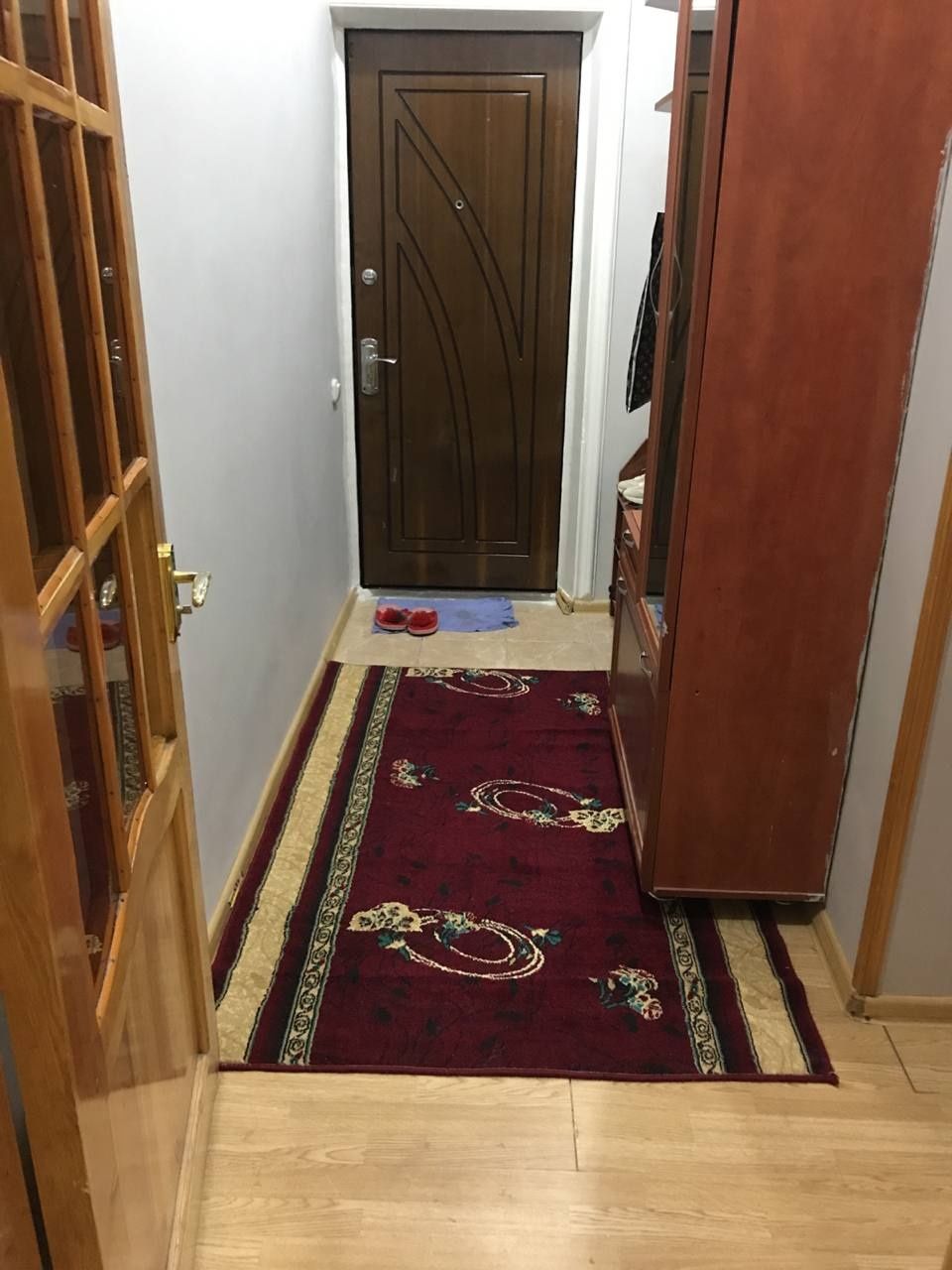 Продаю квартиру Яшнабадский р-он Авиасозлар-2. 1-ком в 2-х. 1-этаж 5-э