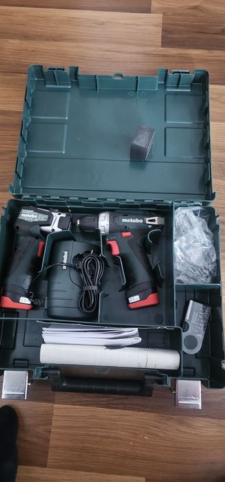 Set Metabo infiletantă cu acumulator si lanternă