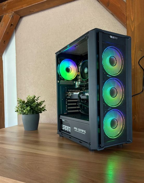 PC Gaming Ryzen 5 5500 + RX 6600 + SSD, Gen4 - Gata pentru jocuri
