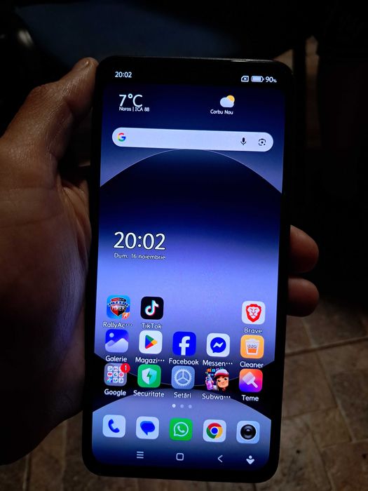 Vand urgent telefon redmi note 14 nou folosit o luna