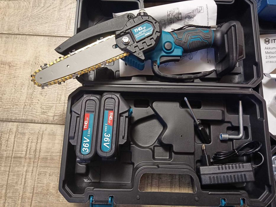 Mini ferastrau si HITMAN Foarfecă de grădină  pentru taiere Crengi.