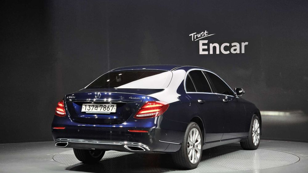 Benz (Mercedes-Benz) E-Class E220d 4MATIC Exclusive   13