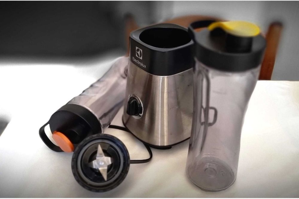 Mini blender Electrolux Good to go ESB2700 0.6l  400W 2 trepte viteza