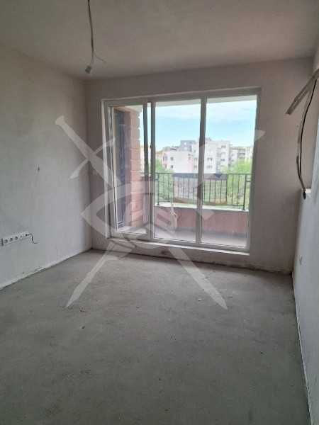 Продава се Тристаен апартамент в Пловдив, Остромила - 90 кв.м за 1267 €/кв.м - Снимка #3