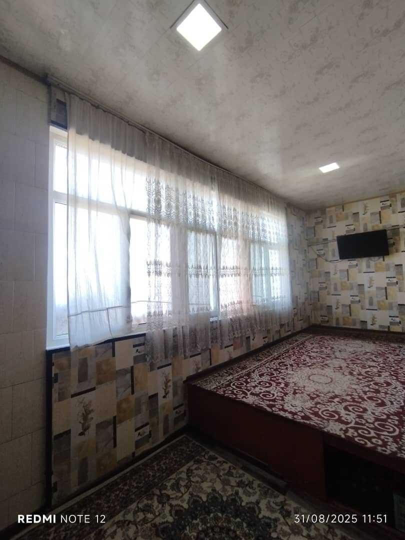 СРОЧНО!!! 3 хонали уй сотилади. Продается квартира